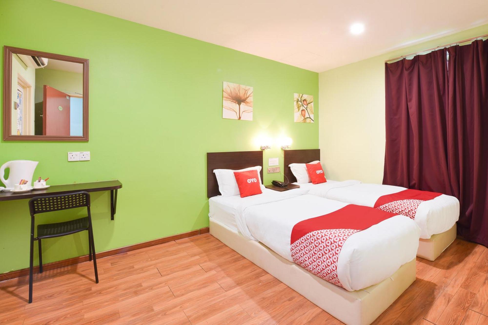 Hotel O G Home Hotel, Kota Bharu, Kelantan. المظهر الخارجي الصورة